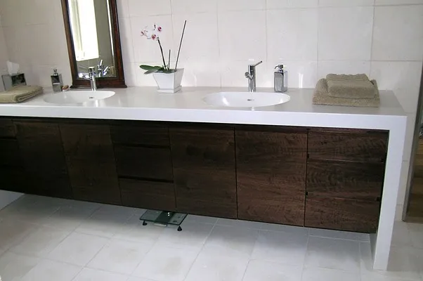 Bilde av interiør på bad