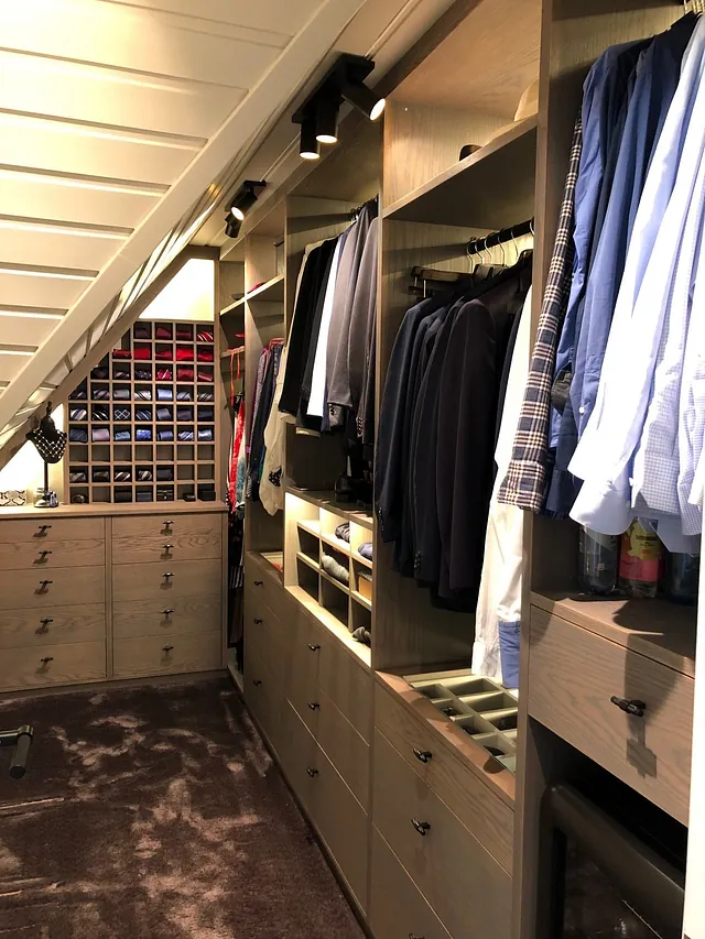 Bilde av garderobe, garderobeskap